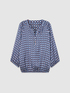 Blusa fantasia geometrica image number 4