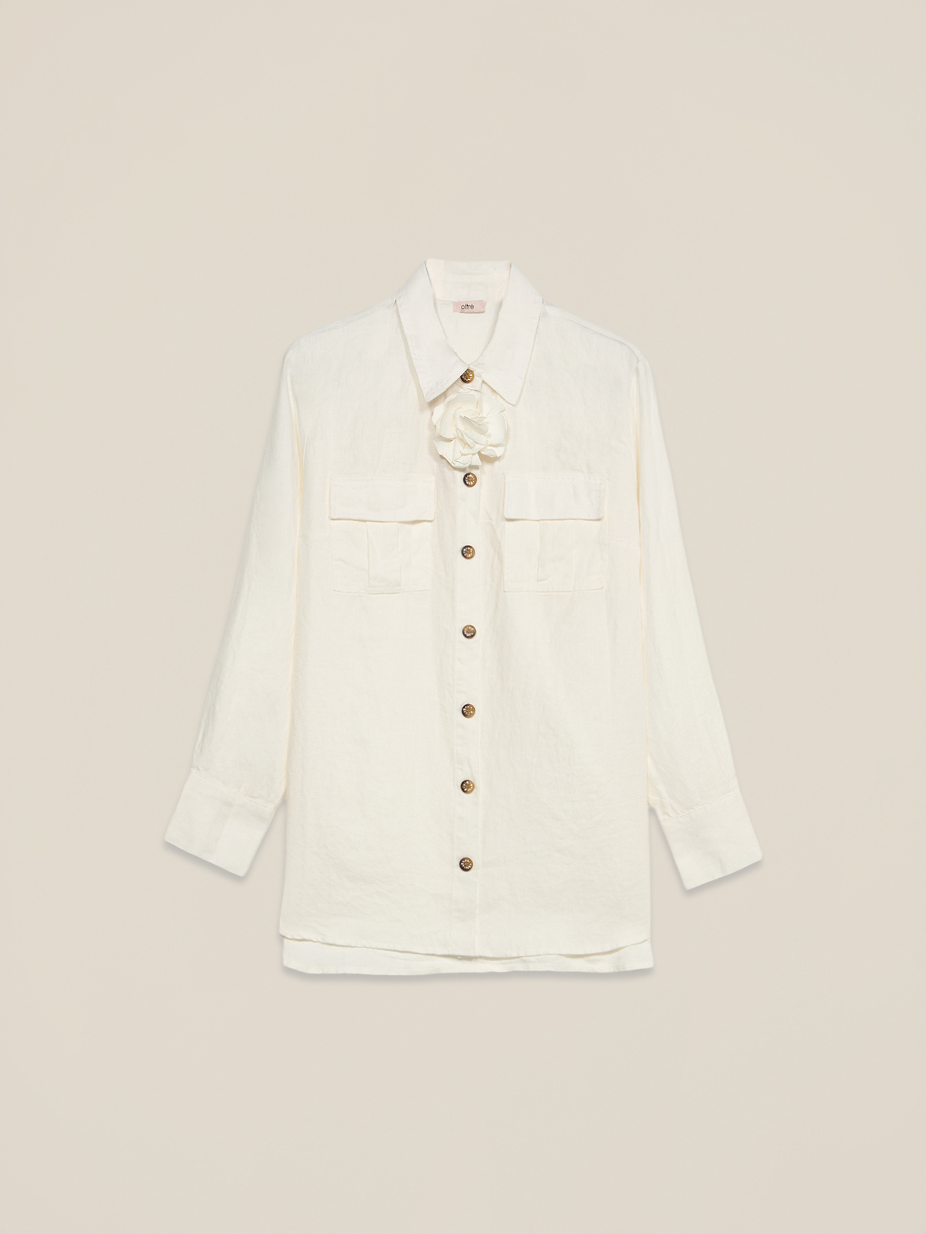 Linen shirt with pin image number 3