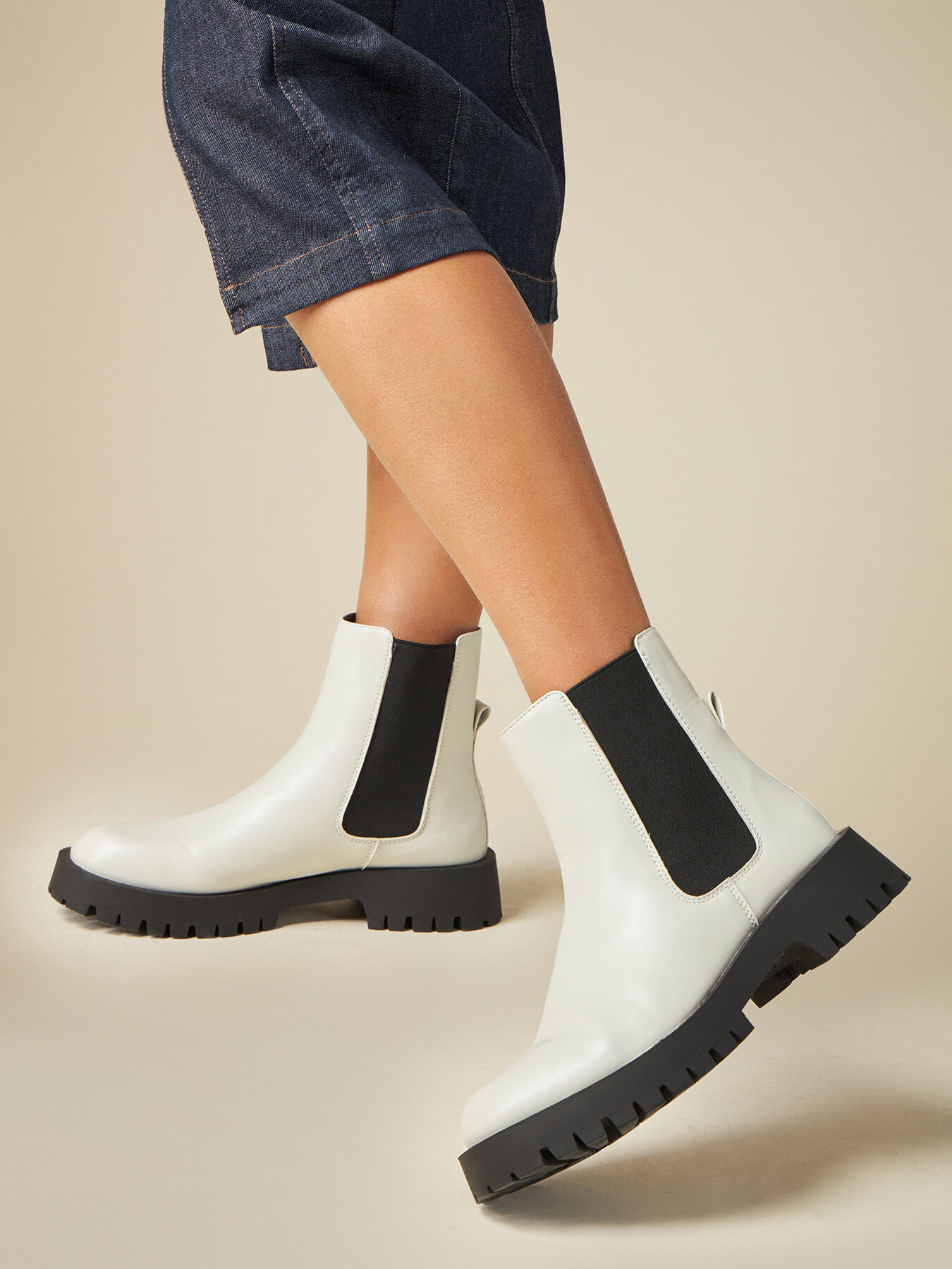 Botas chelsea image number 0