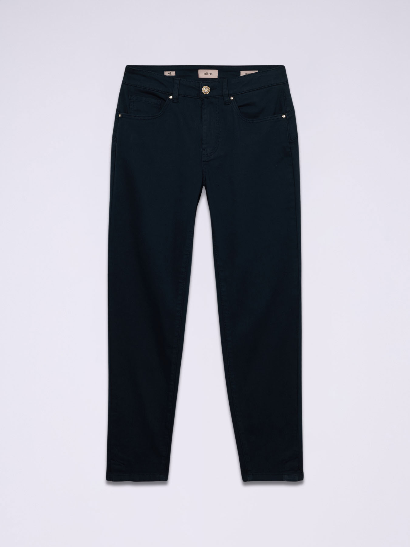 Skinny pants in cotton and Tencel with jewel button image number 4