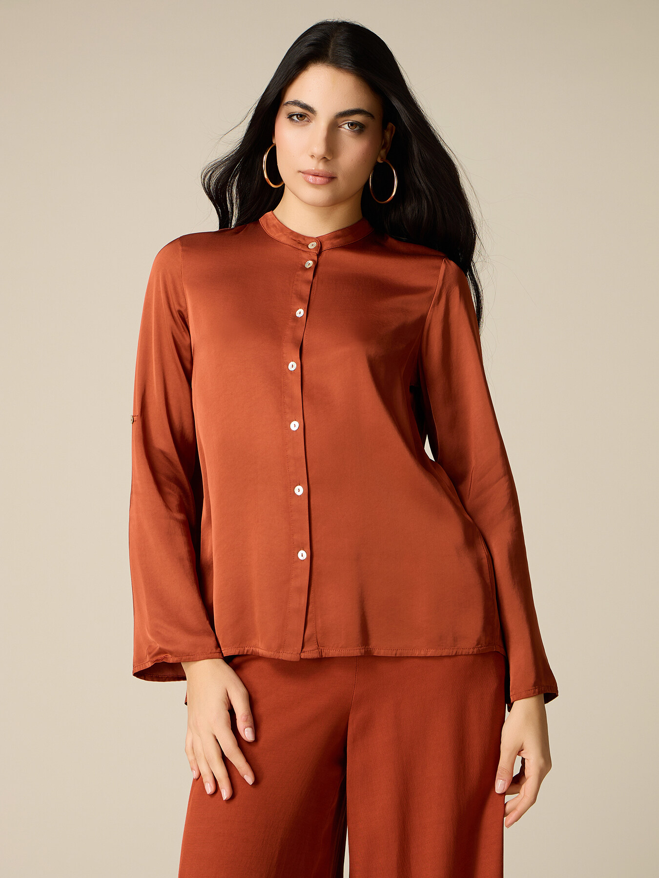Blusa de sat&eacute;n de viscosa image number 0
