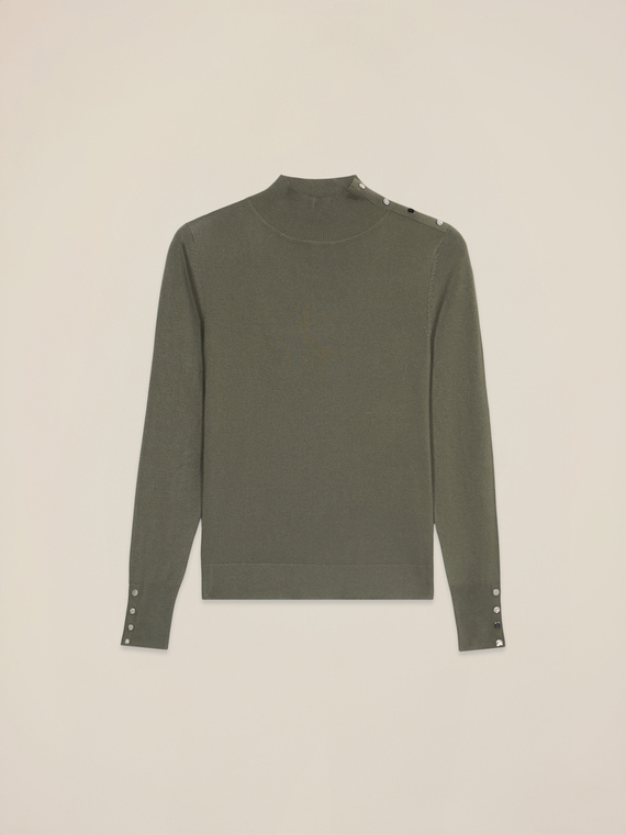 Fitted turtleneck in viscose blend
