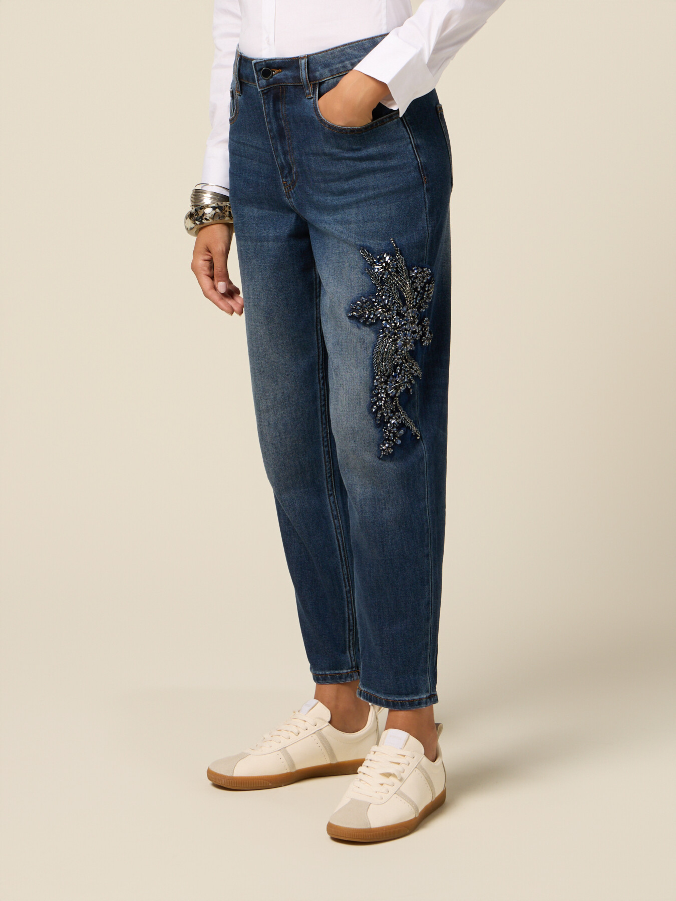 Jeans boyslim con patch gioiello image number 3