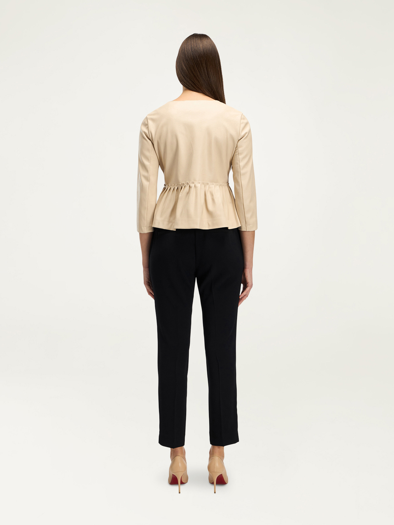 Chaqueta peplum efecto piel image number 1