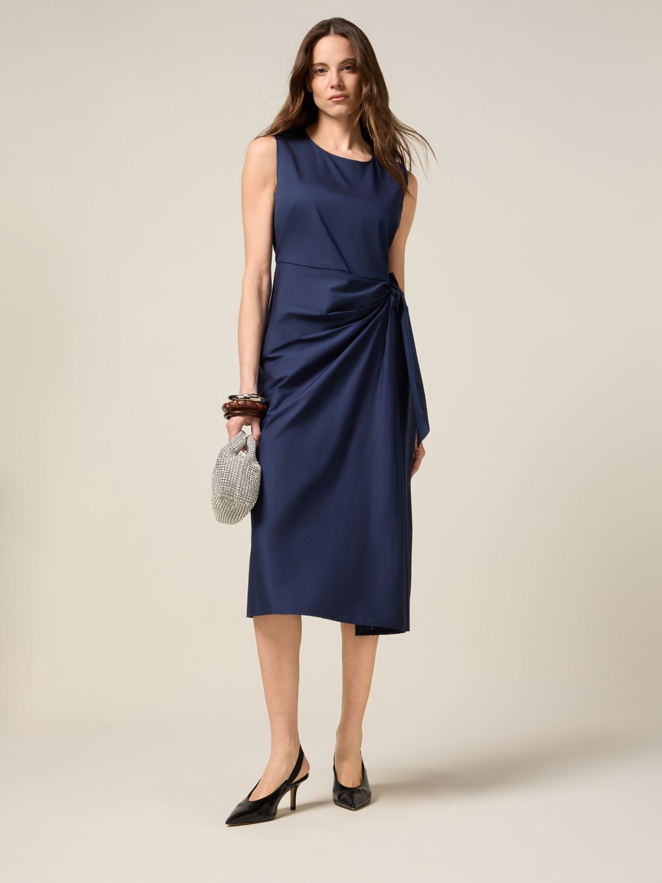 Vestido midi con lazo lateral image number 0