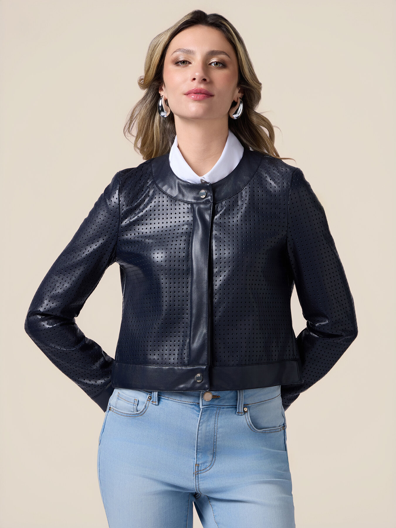 Blouson court ajour&eacute; image number 0