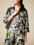 Kimono &agrave; motif de feuillage image number 2