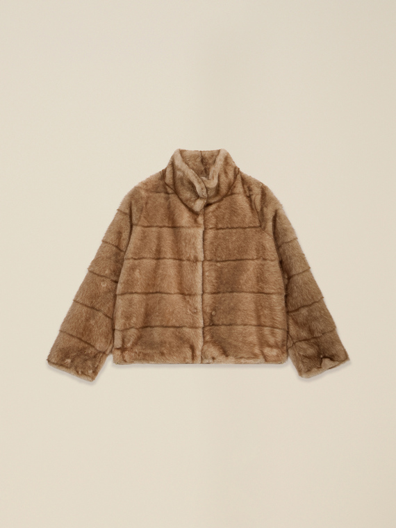 Kurze Jacke mit Pl&uuml;sch-Effekt