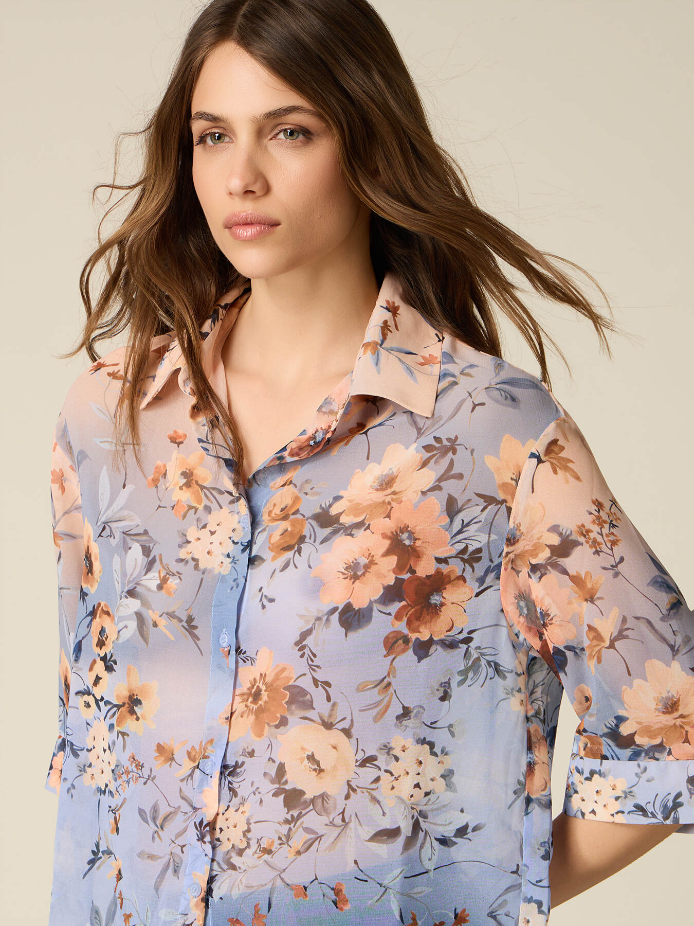 Camisa boxy estampada image number 2