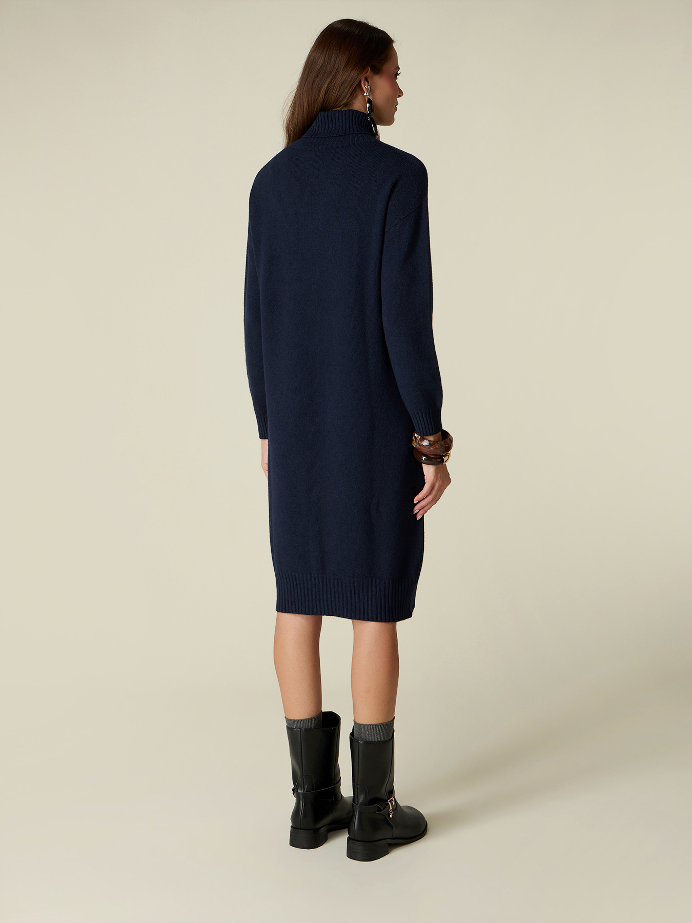 Weites Kleid aus Strickware mit Viskose image number 1