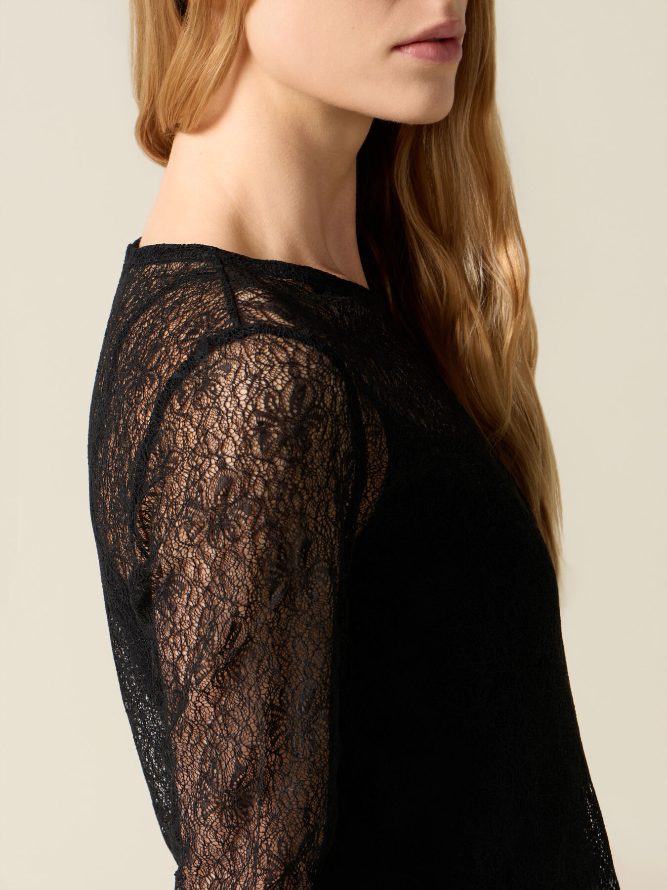 T-shirt en dentelle image number 2