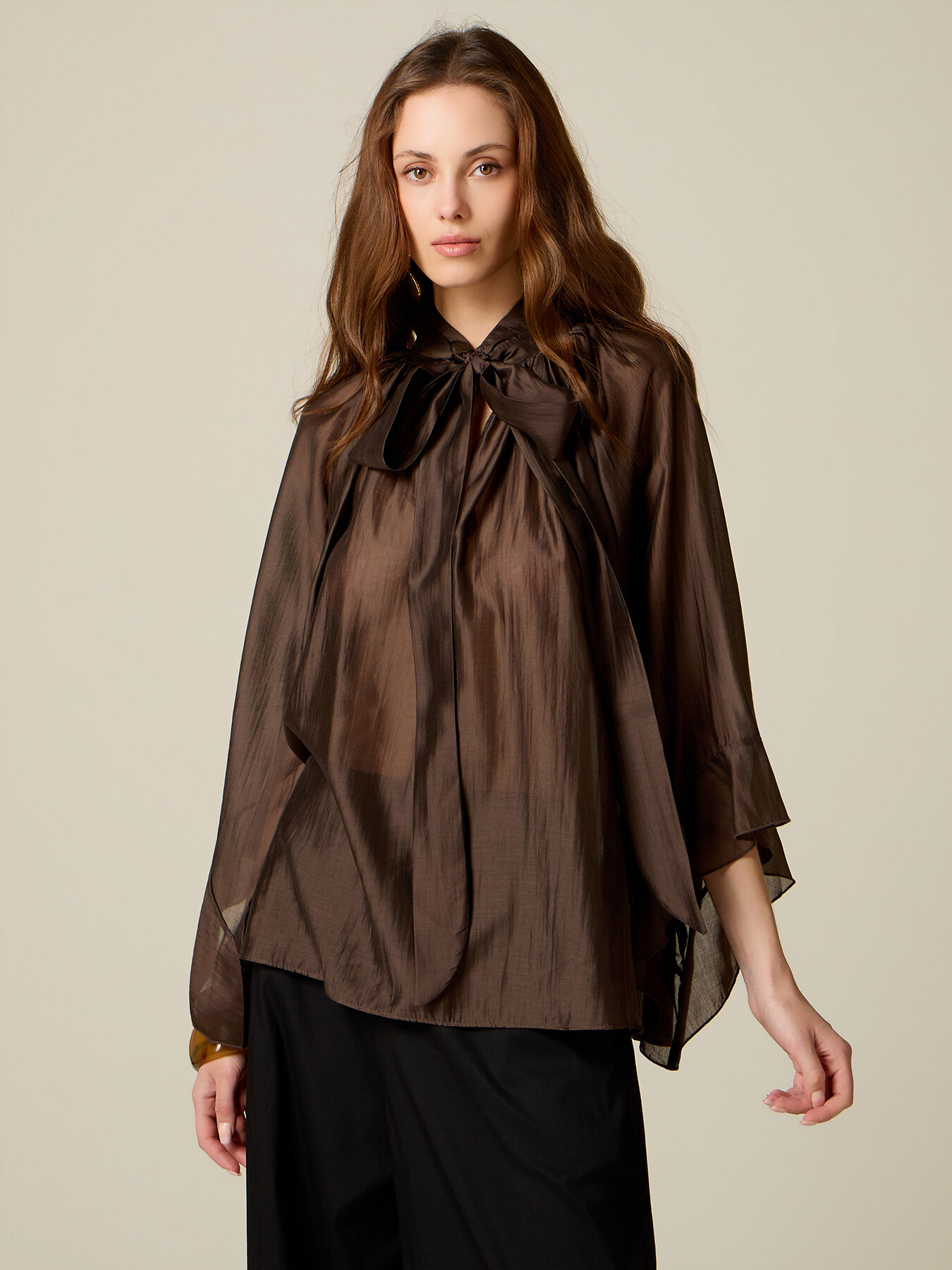 Blouse en voile avec n&oelig;ud image number 0