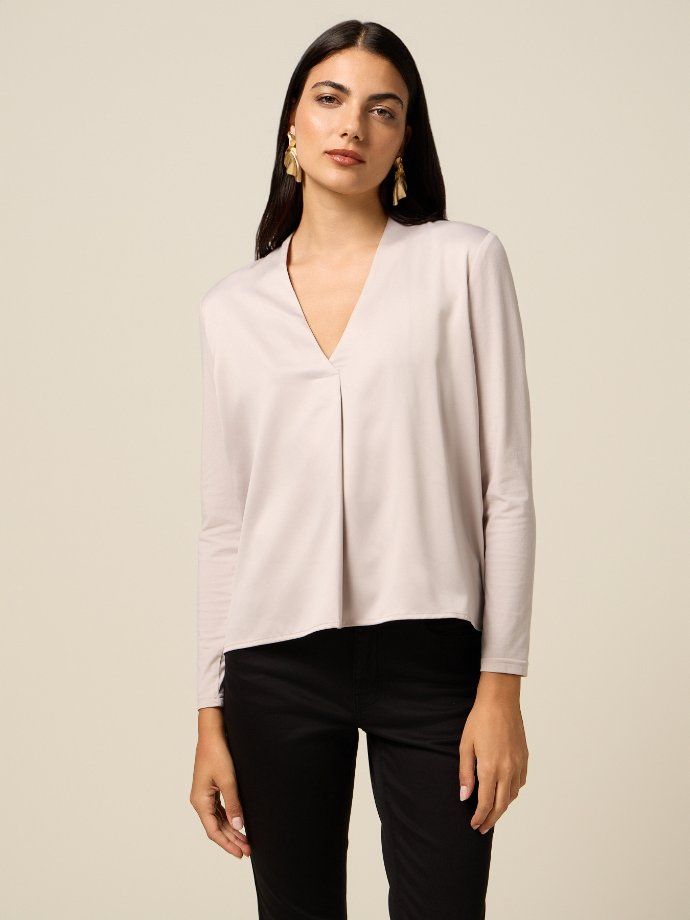 Two-material V-neck T-shirt image number 0