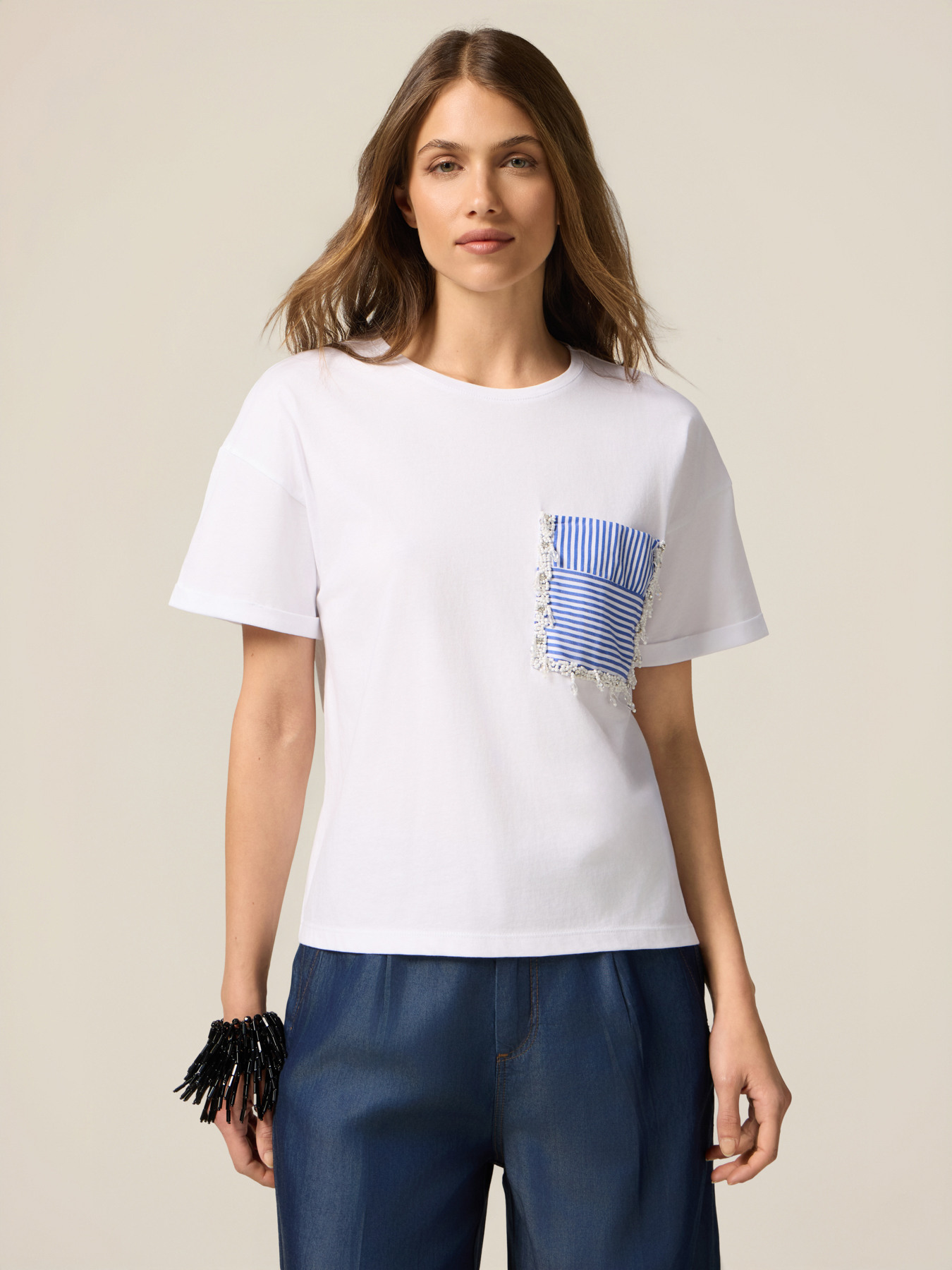 T-shirt with pocket and beads image number 0