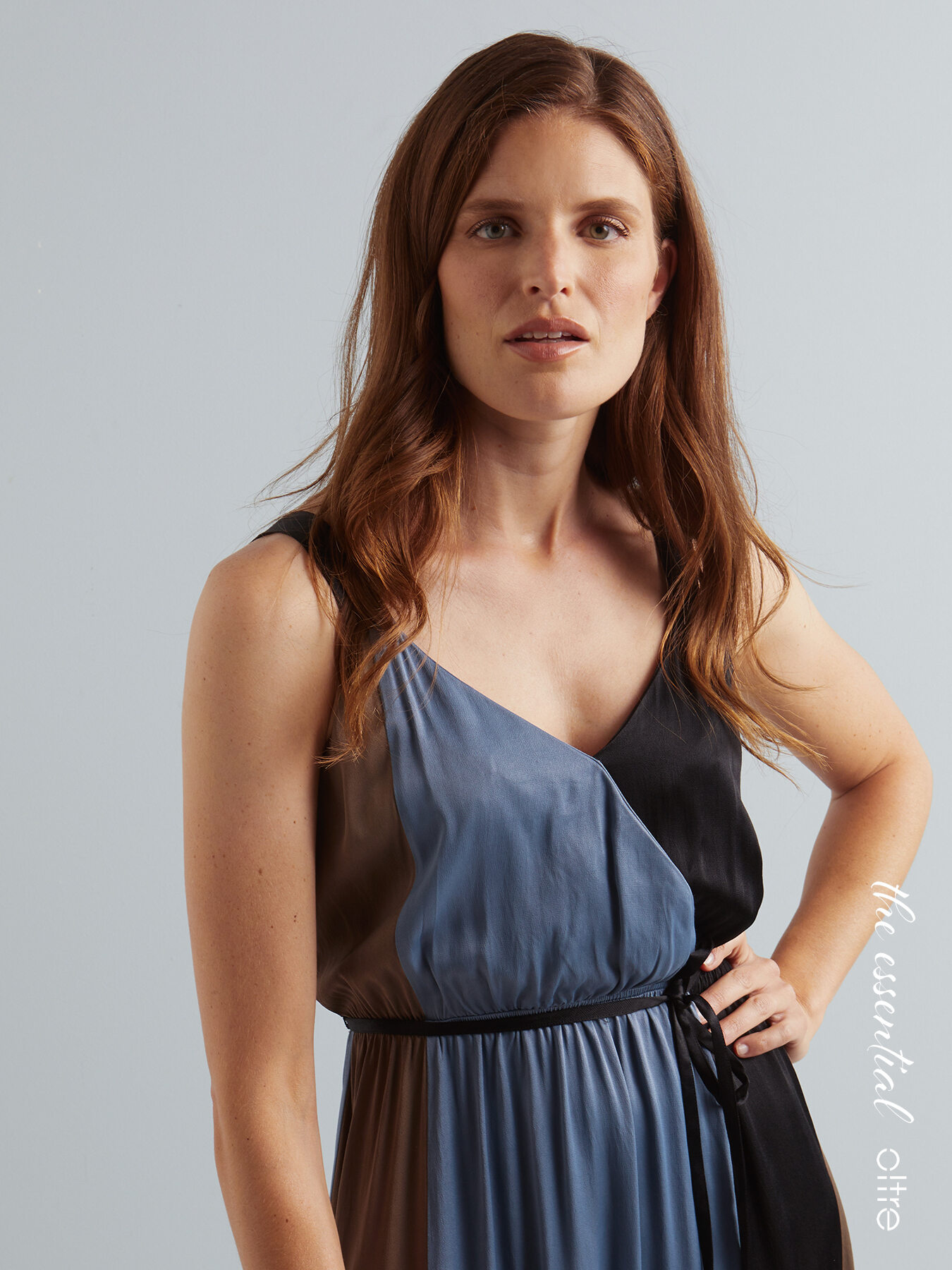 Robe color block en satin image number 0