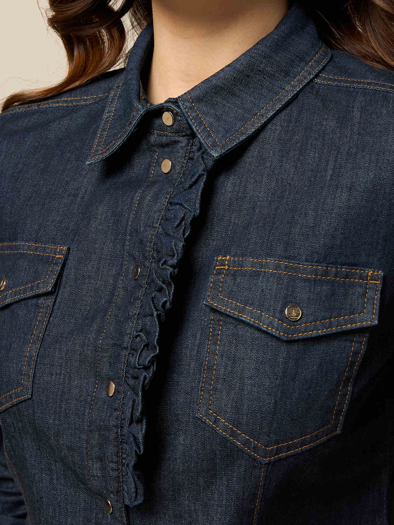 Camisa de tejido vaquero con rouche image number 2