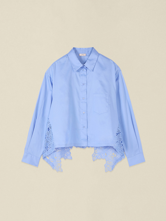 Boxy shirt with lace back