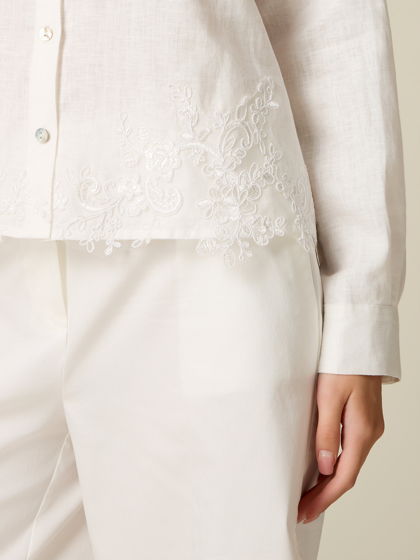 Linen shirt with lace image number 2