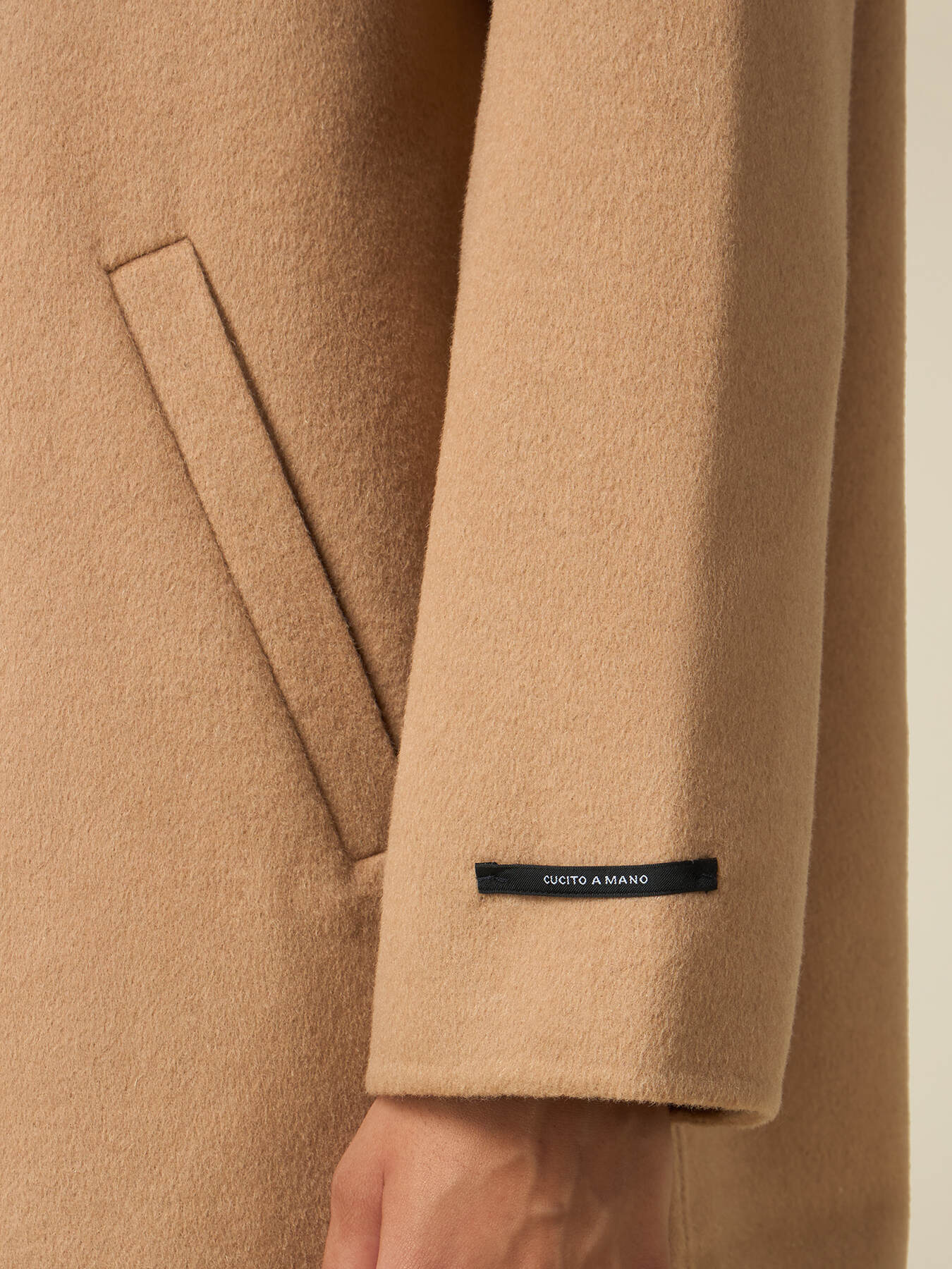 Wool blend double-breasted coat image number 2