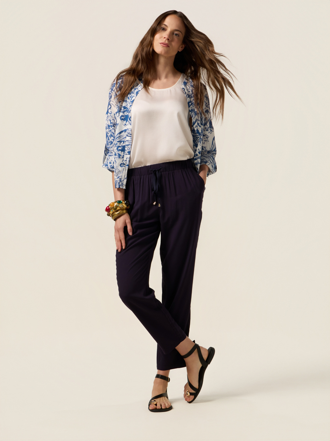 Flowy viscose trousers image number 0