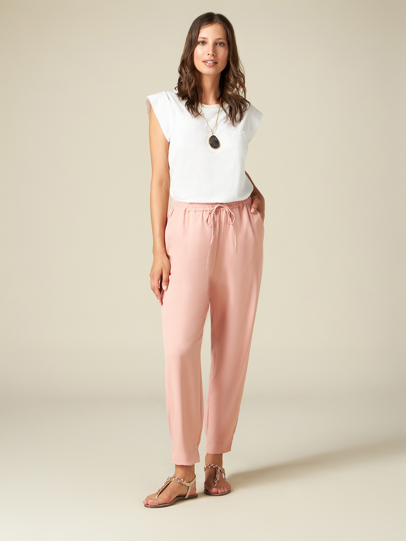 Flowing fabric Dubai joggers image number 0