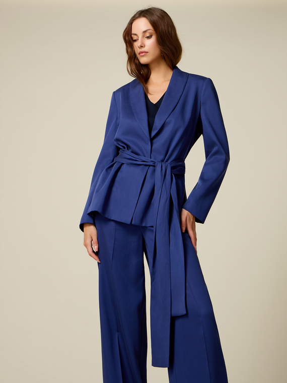 Chaqueta de lyocell con cintur&oacute;n