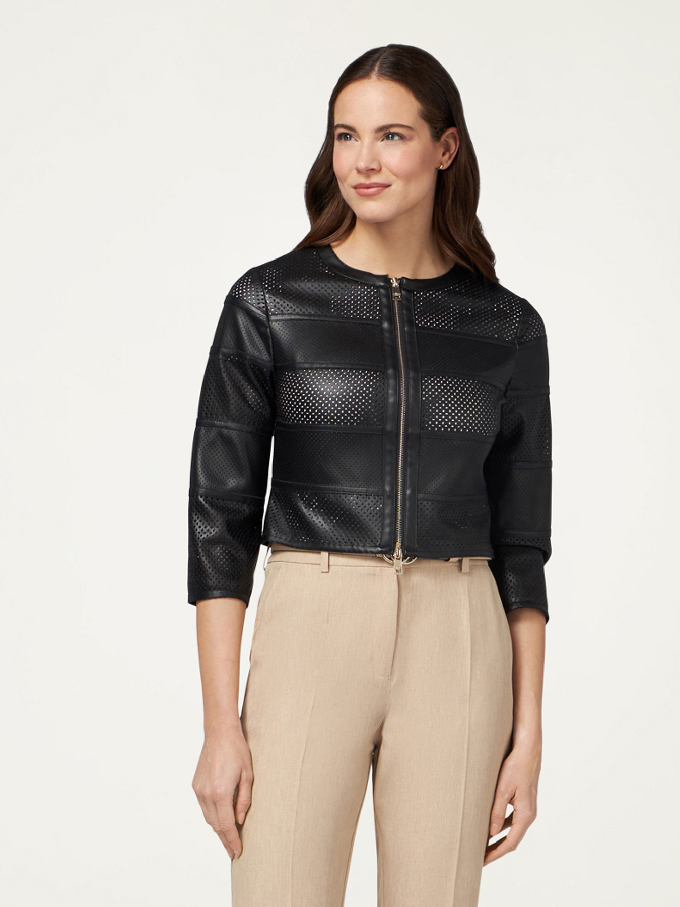 Giubbotto corto similpelle tagli laser image number 3