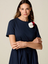 Zweistoff-Kleid mit Broschen image number 2
