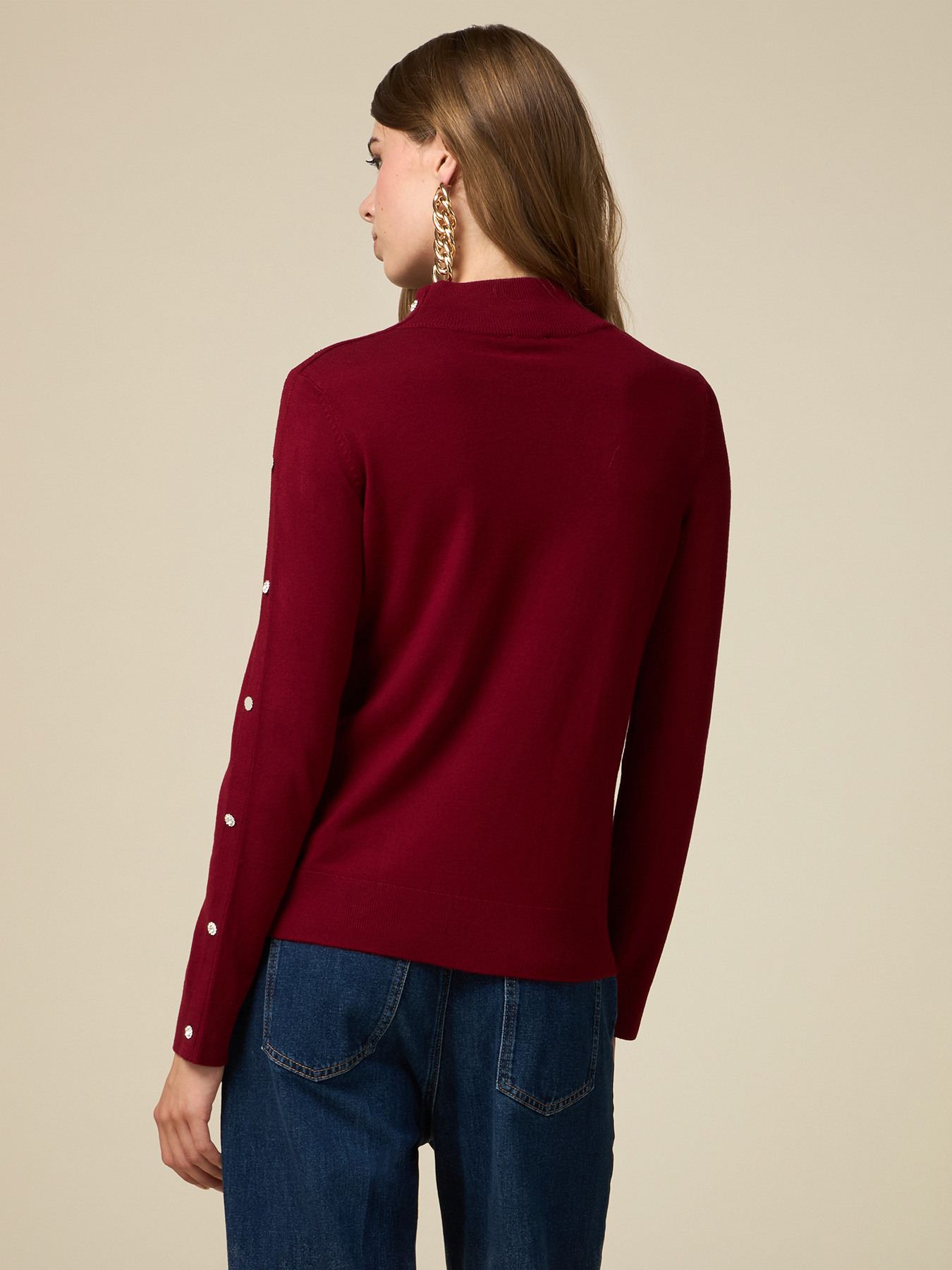 Pullover mit Rundhalsausschnitt und Schmuckkn&ouml;pfen image number 1