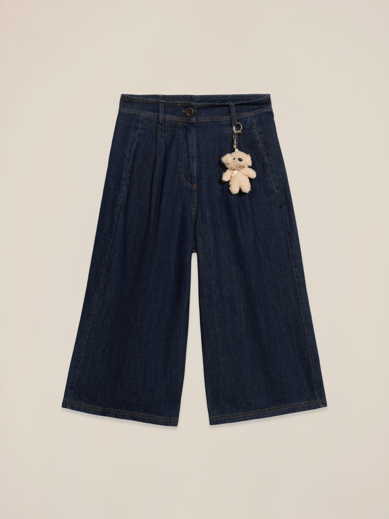 Bermudas vaqueras con charm image number 4