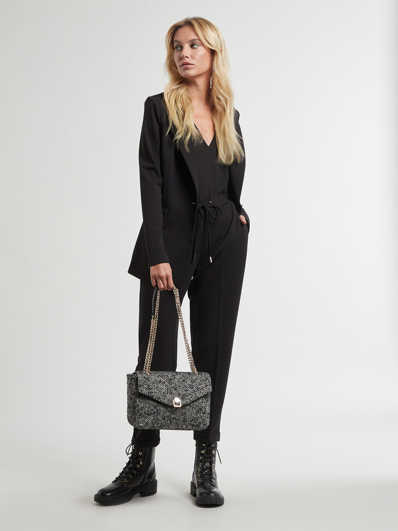 Giacca blazer con bottoni foderati image number 0