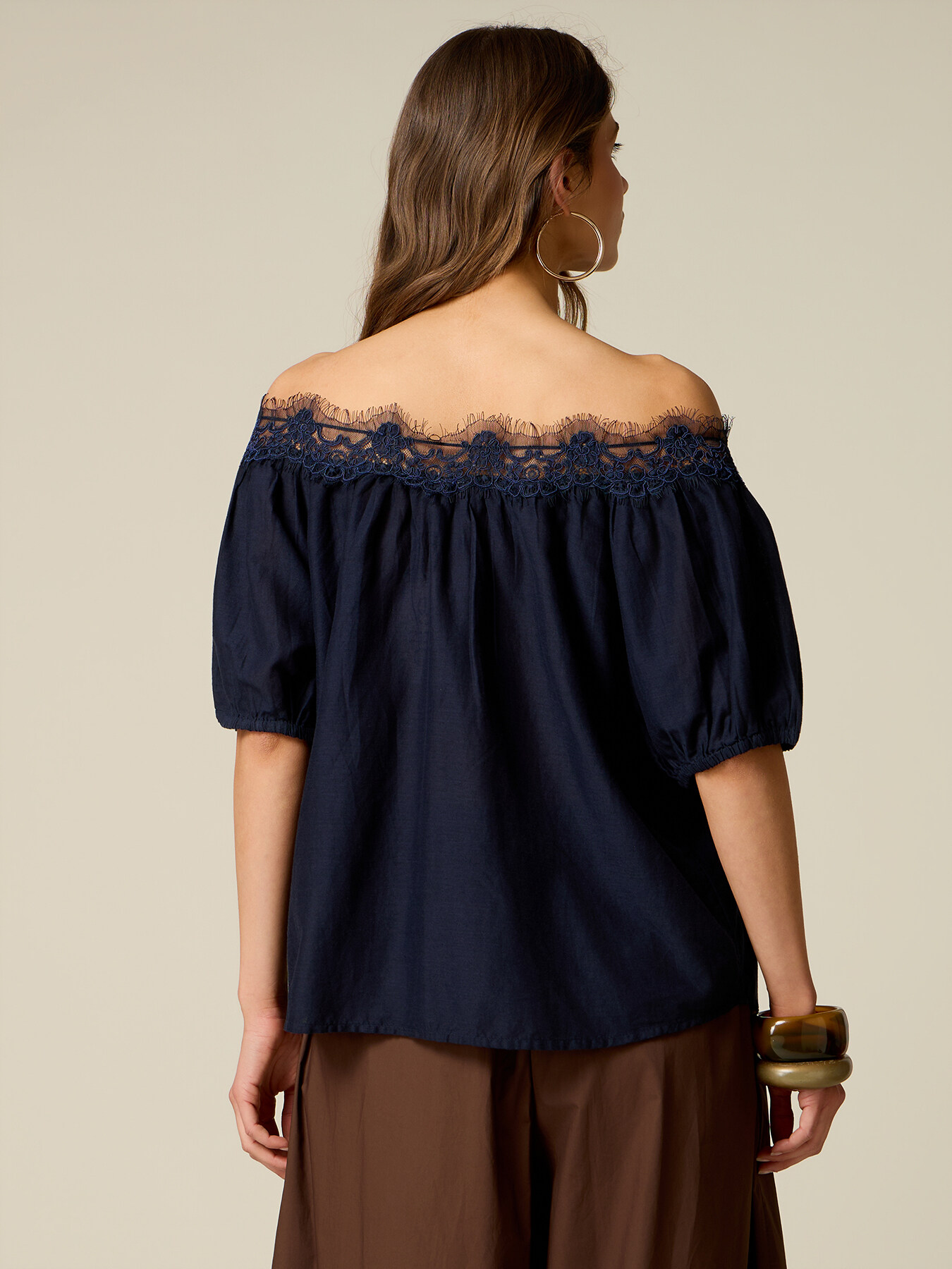 Off-Shoulder-Bluse mit Spitze image number 1