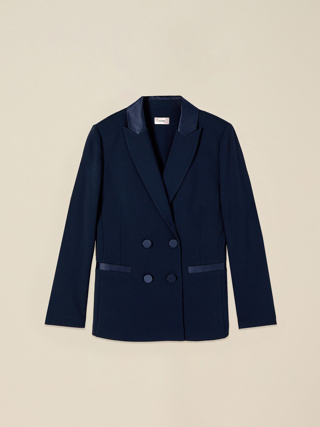 Double-breasted blazer with covered buttons image number 3