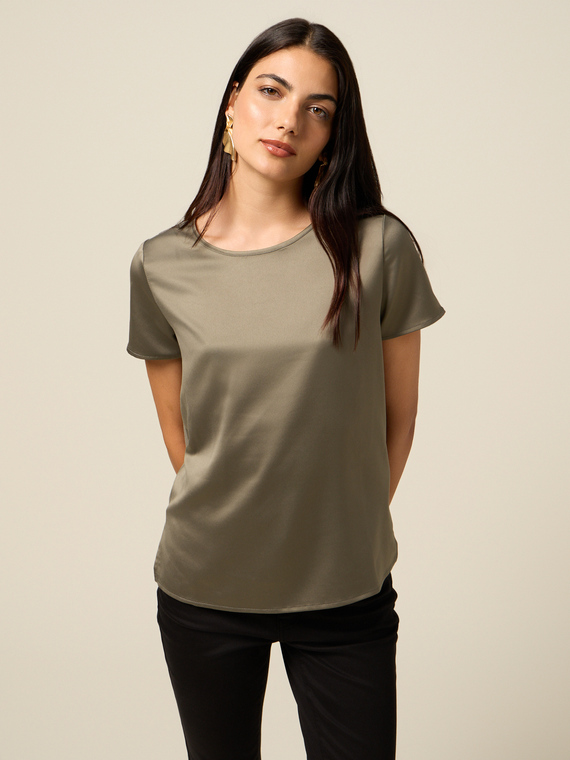 Two-material T-shirt