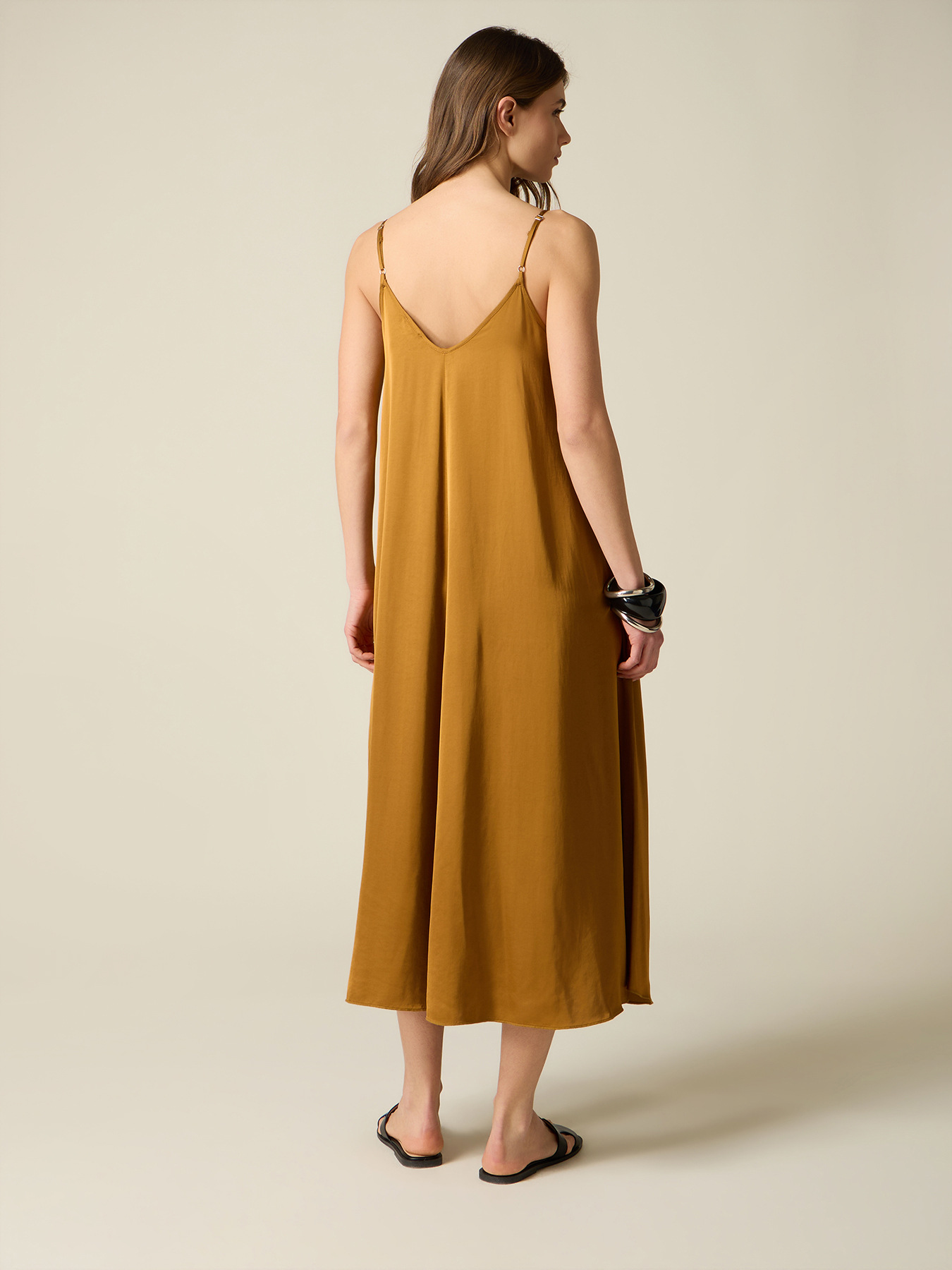 Robe longue en satin de viscose image number 1