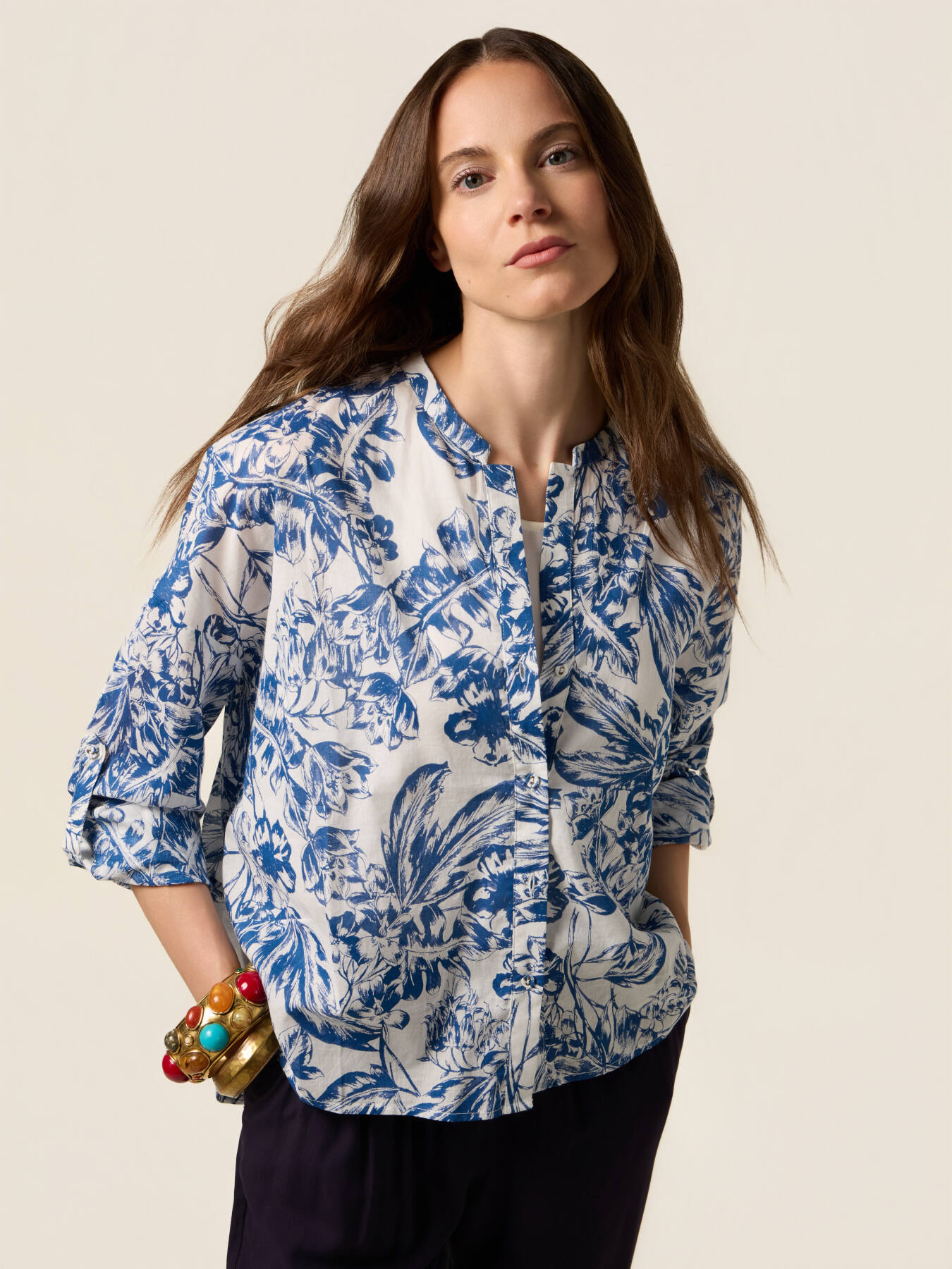 Camisa de fantas&iacute;a en voile de algod&oacute;n image number 0