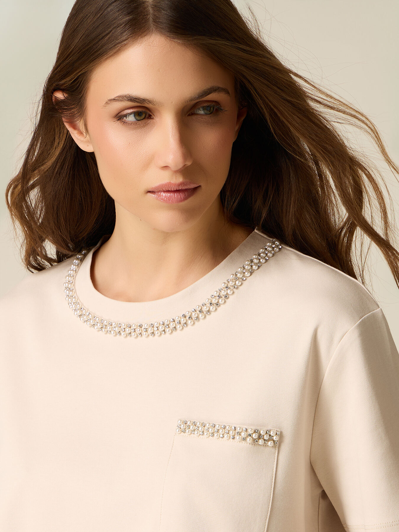 Cotton t-shirt with crystals image number 2