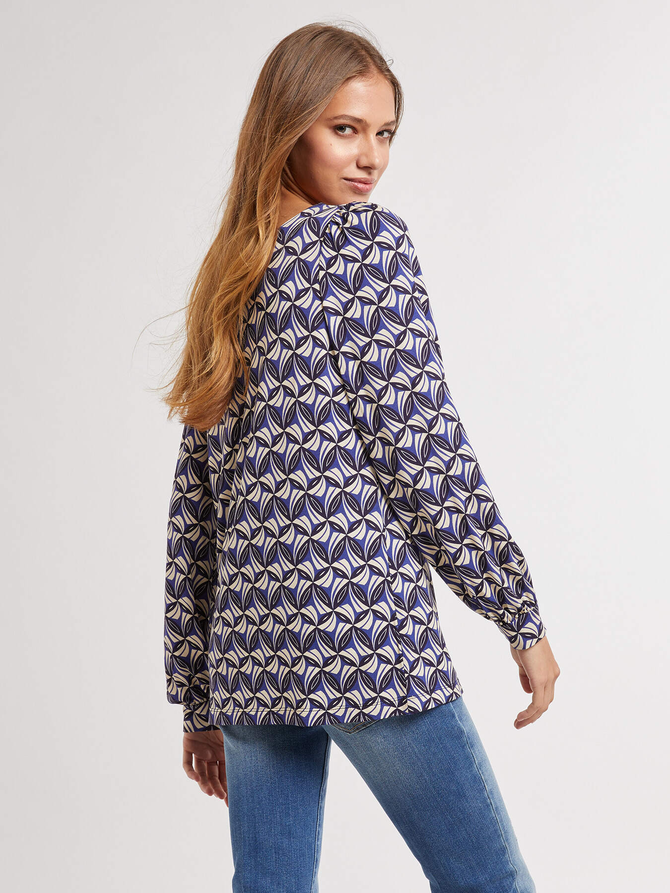 T-shirt maniche lunghe fantasia image number 1