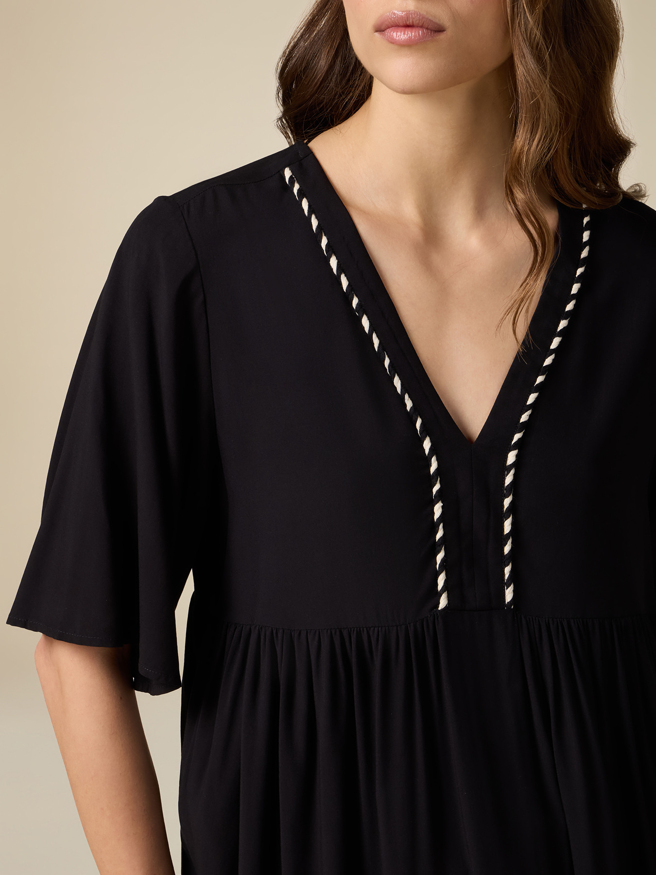 Oversized blouse with two-colour trim image number 2