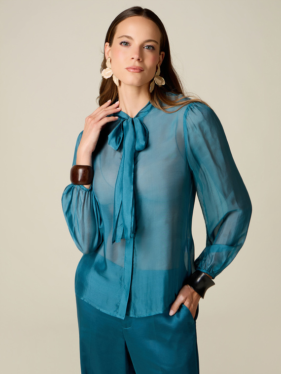 Camicia in voile misto seta con fiocco