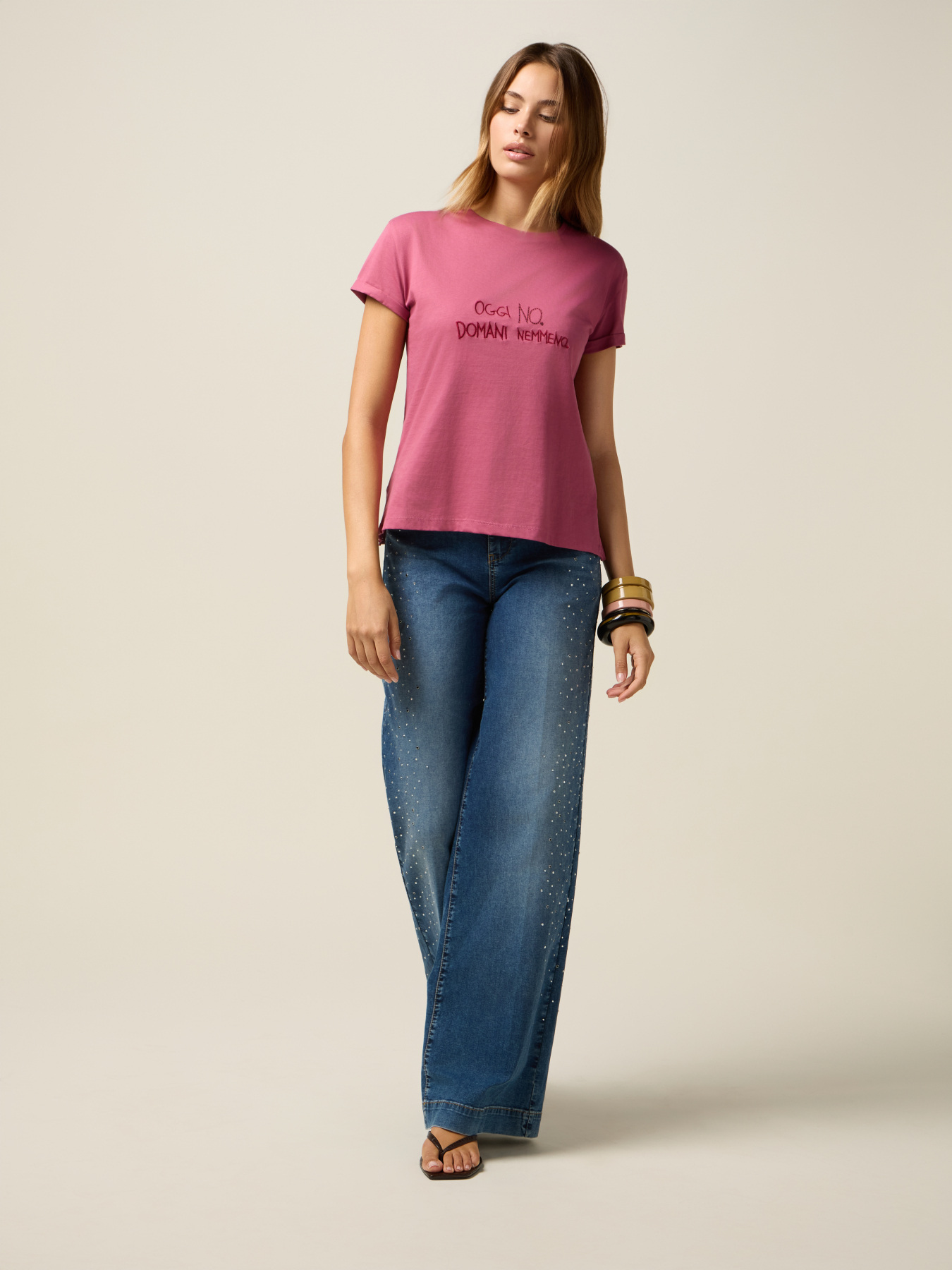 T-shirt with embroidered lettering image number 3