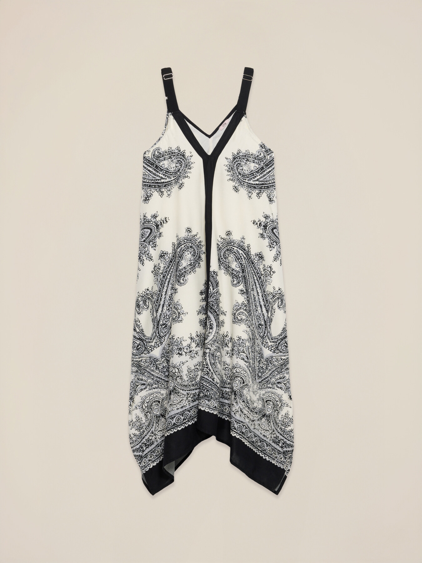 Vestido de viscosa estampado image number 4