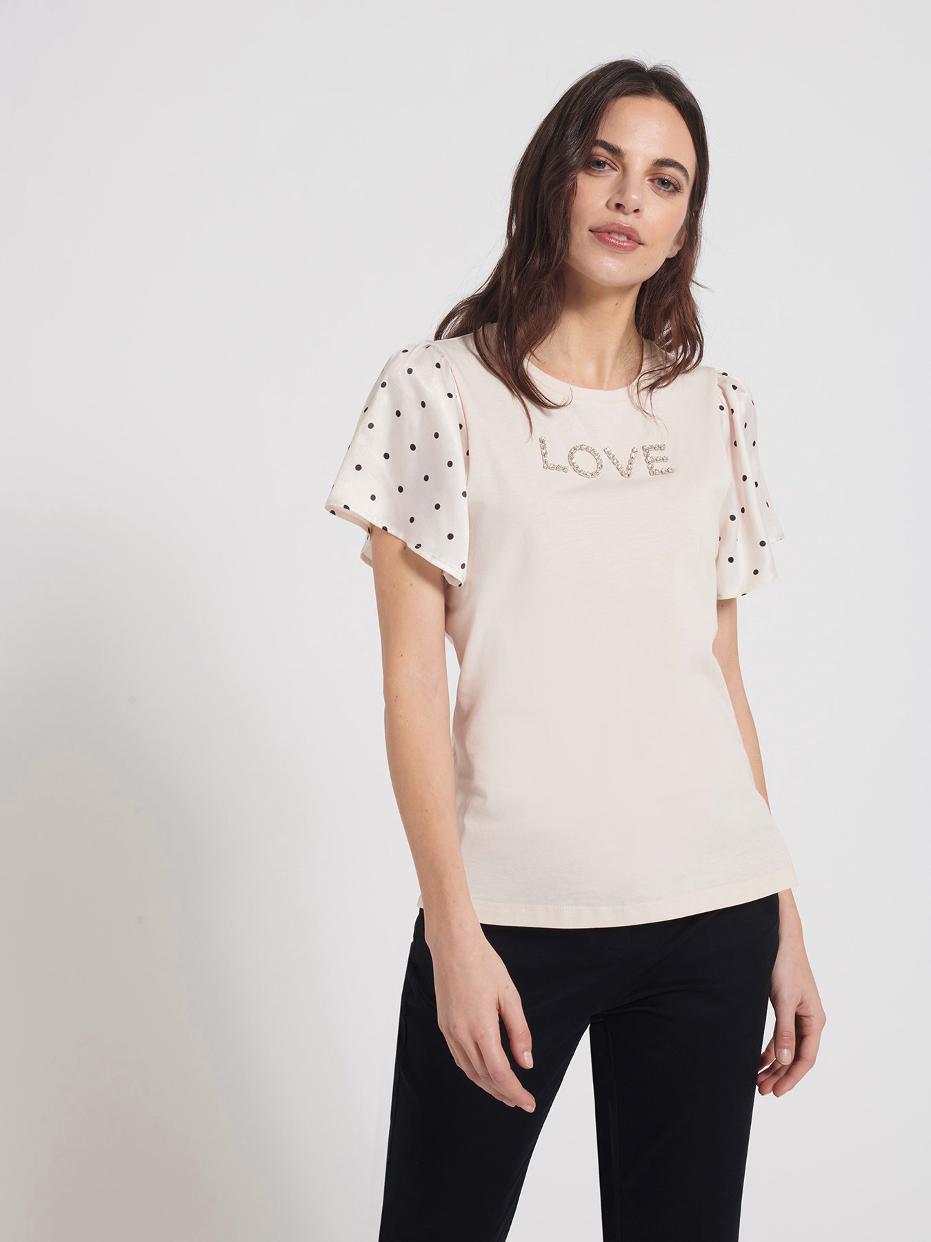 T-shirt con applicazione lettering gioiello image number 1