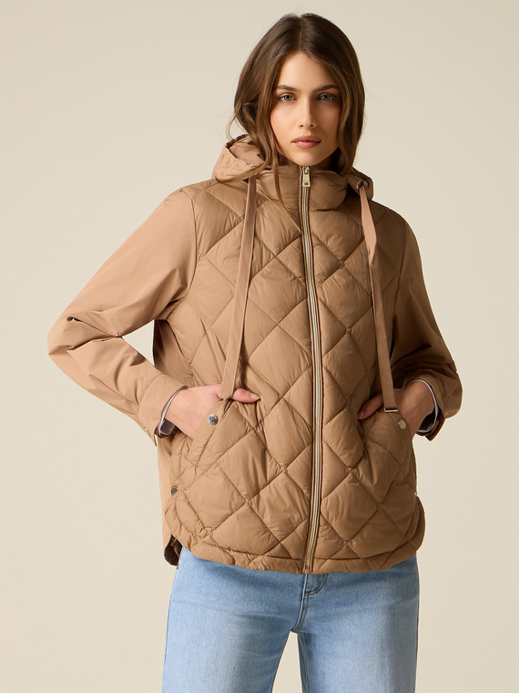 Chaqueta acolchada con capucha