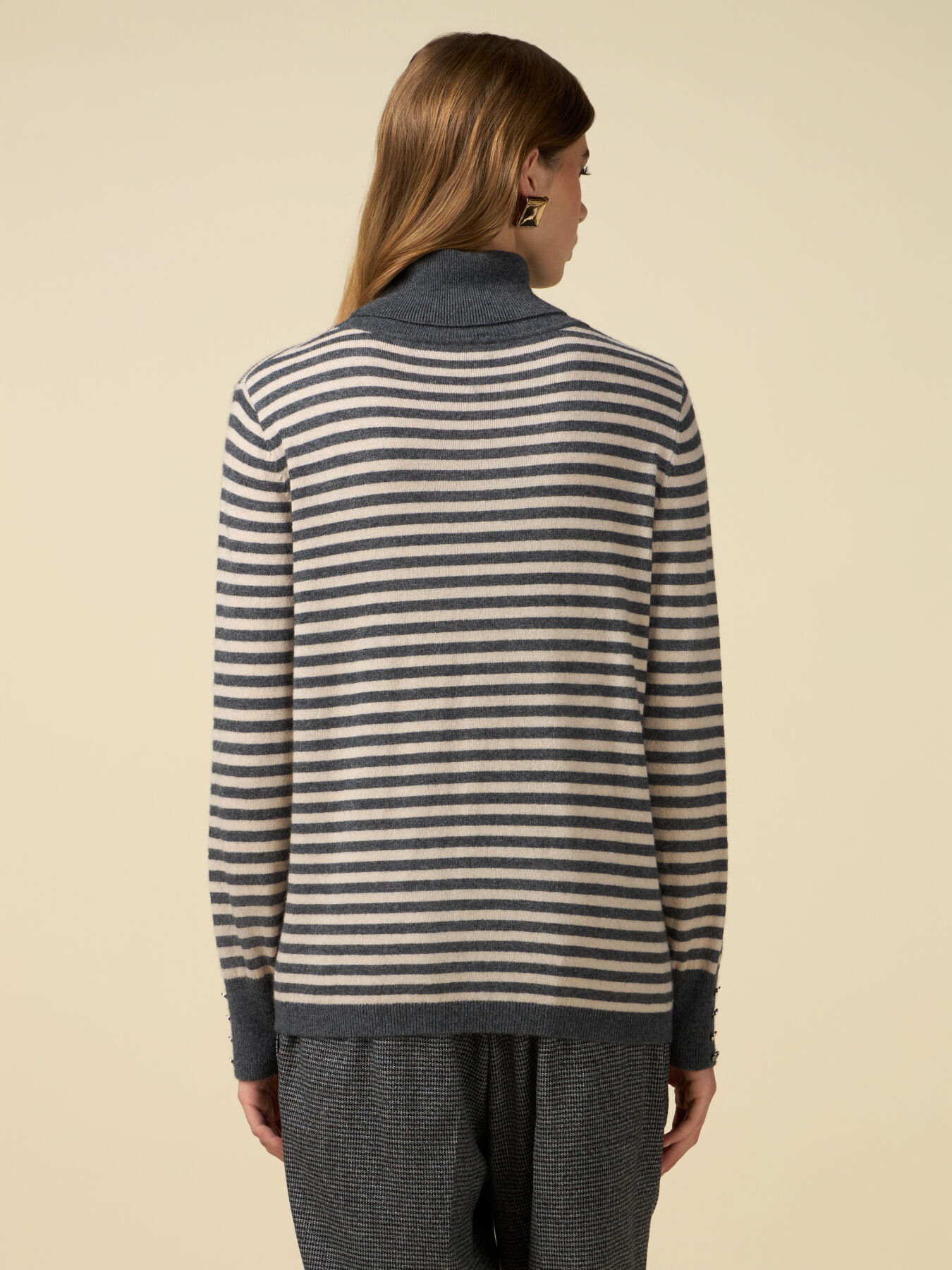 Gestreifter Rollkragenpullover aus Kaschmirgemisch image number 1