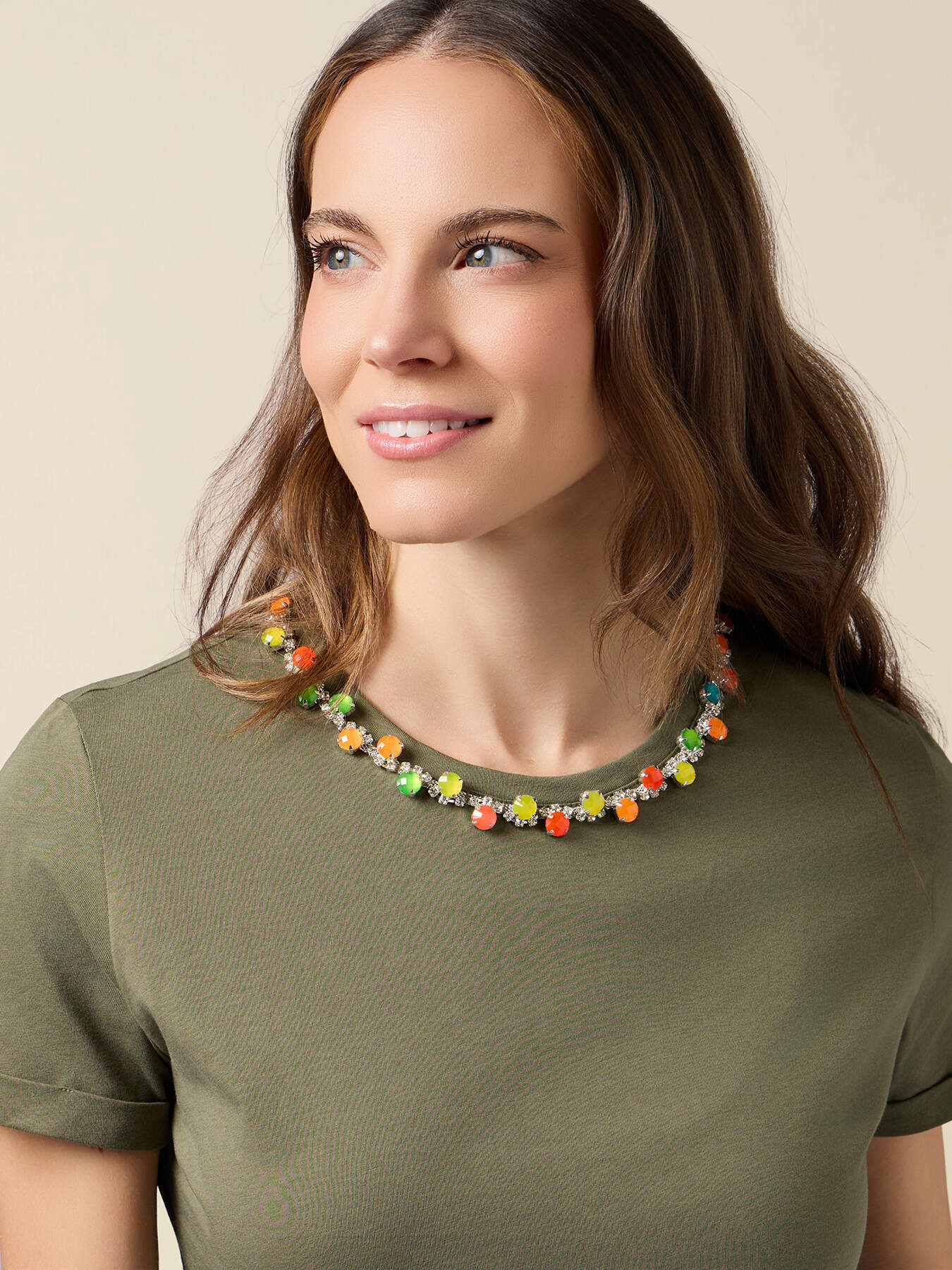 T-shirt in cotone con applicazioni gioiello image number 2