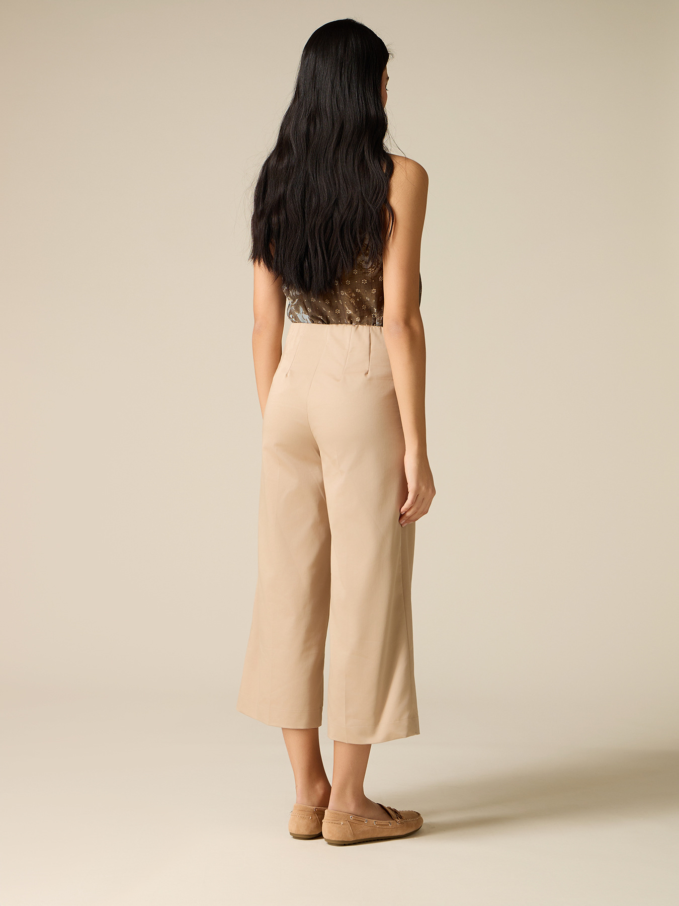 Cotton blend cropped trousers image number 1