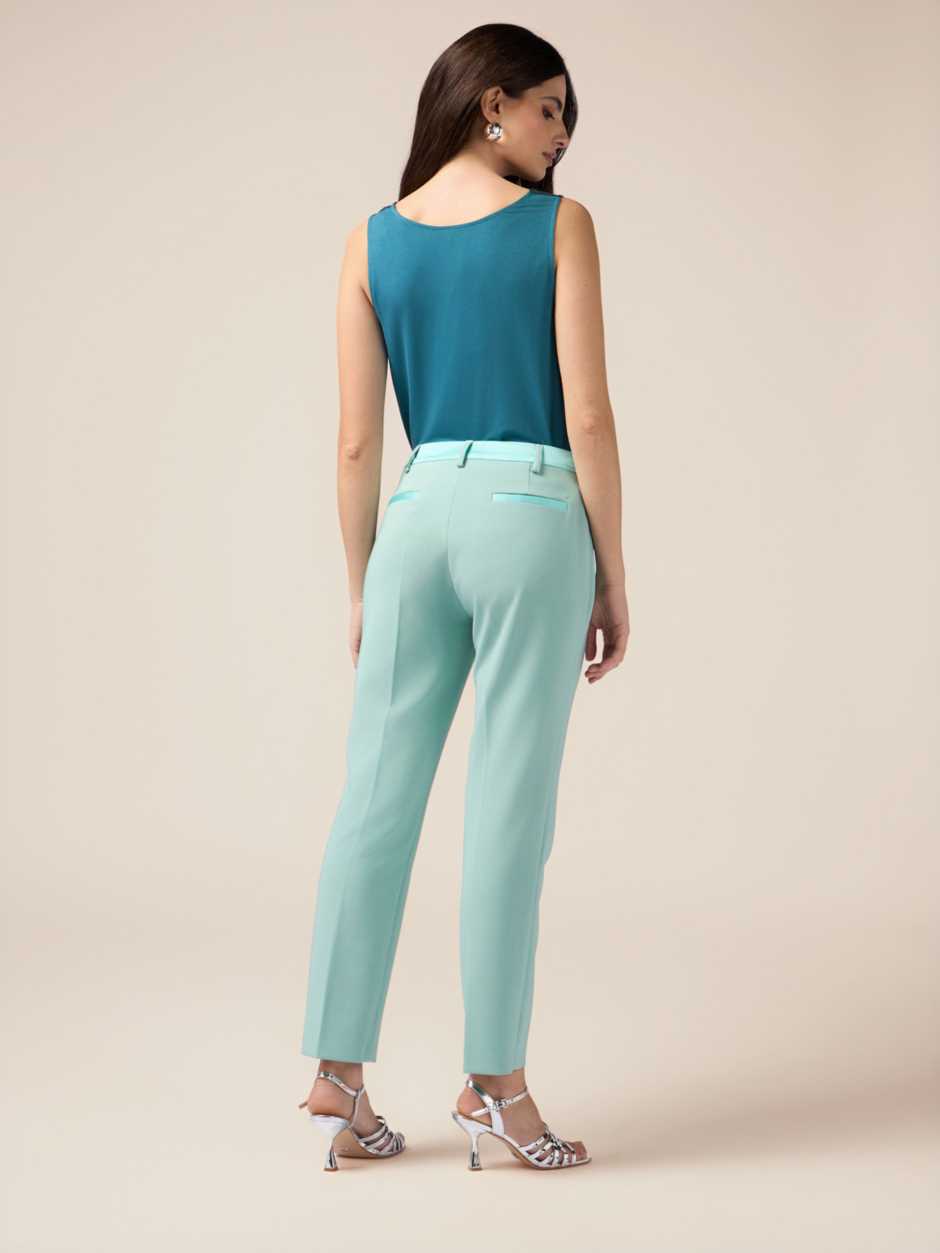 Pantaloni con dettaglio in raso image number 1