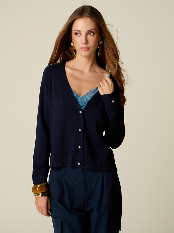 Cardigan mit V-Ausschnitt und Knopfdetail