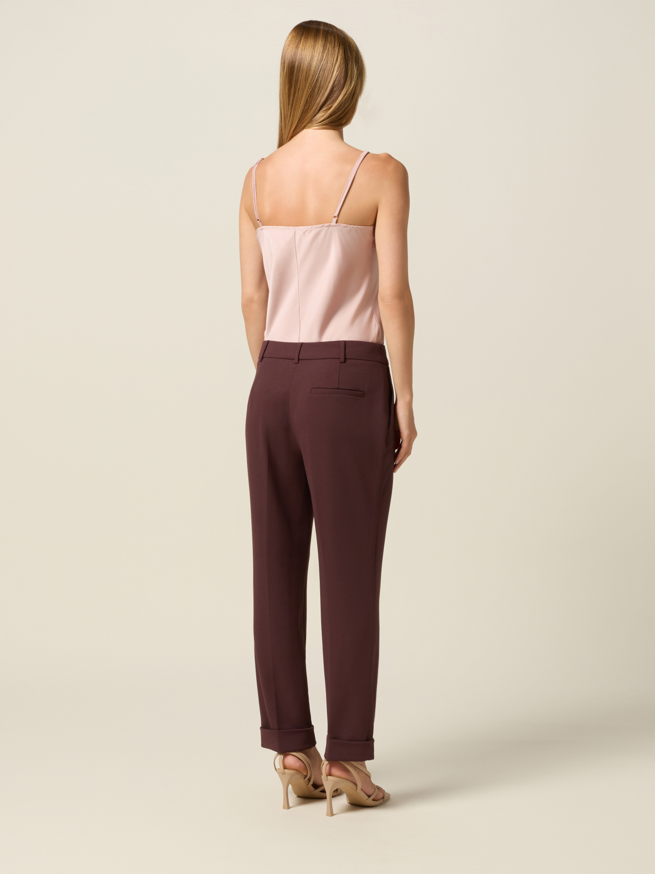 Pantaloni cropped in tessuto cr&ecirc;pe image number 1